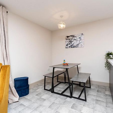 Avery House 2 - Two Bedroom With Outdoor Terrace By Bpne 达灵顿 外观 照片