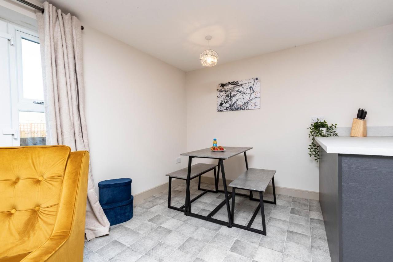 Avery House 2 - Two Bedroom With Outdoor Terrace By Bpne 达灵顿 外观 照片