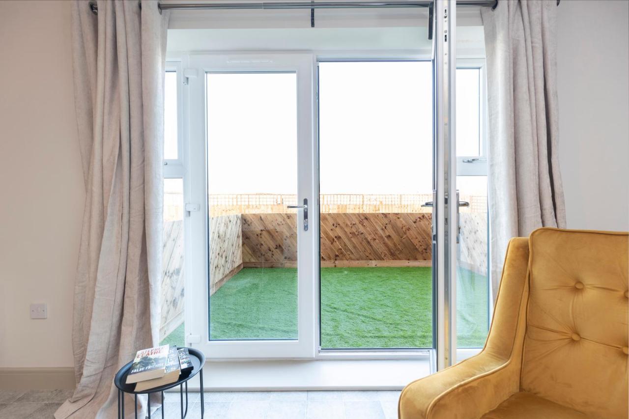Avery House 2 - Two Bedroom With Outdoor Terrace By Bpne 达灵顿 外观 照片
